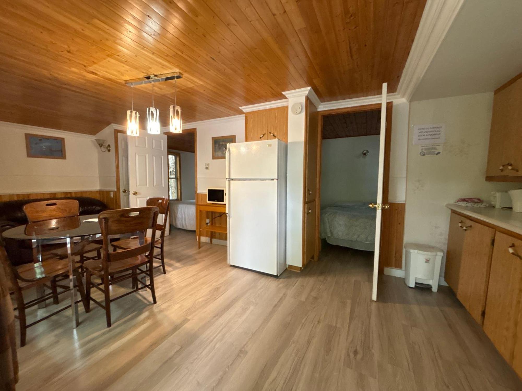 Camping Chalets Lac St-Augustin Ciudad de Quebec Exterior foto