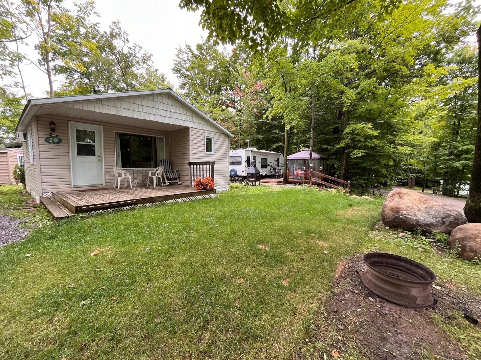 Camping Chalets Lac St-Augustin Ciudad de Quebec Exterior foto