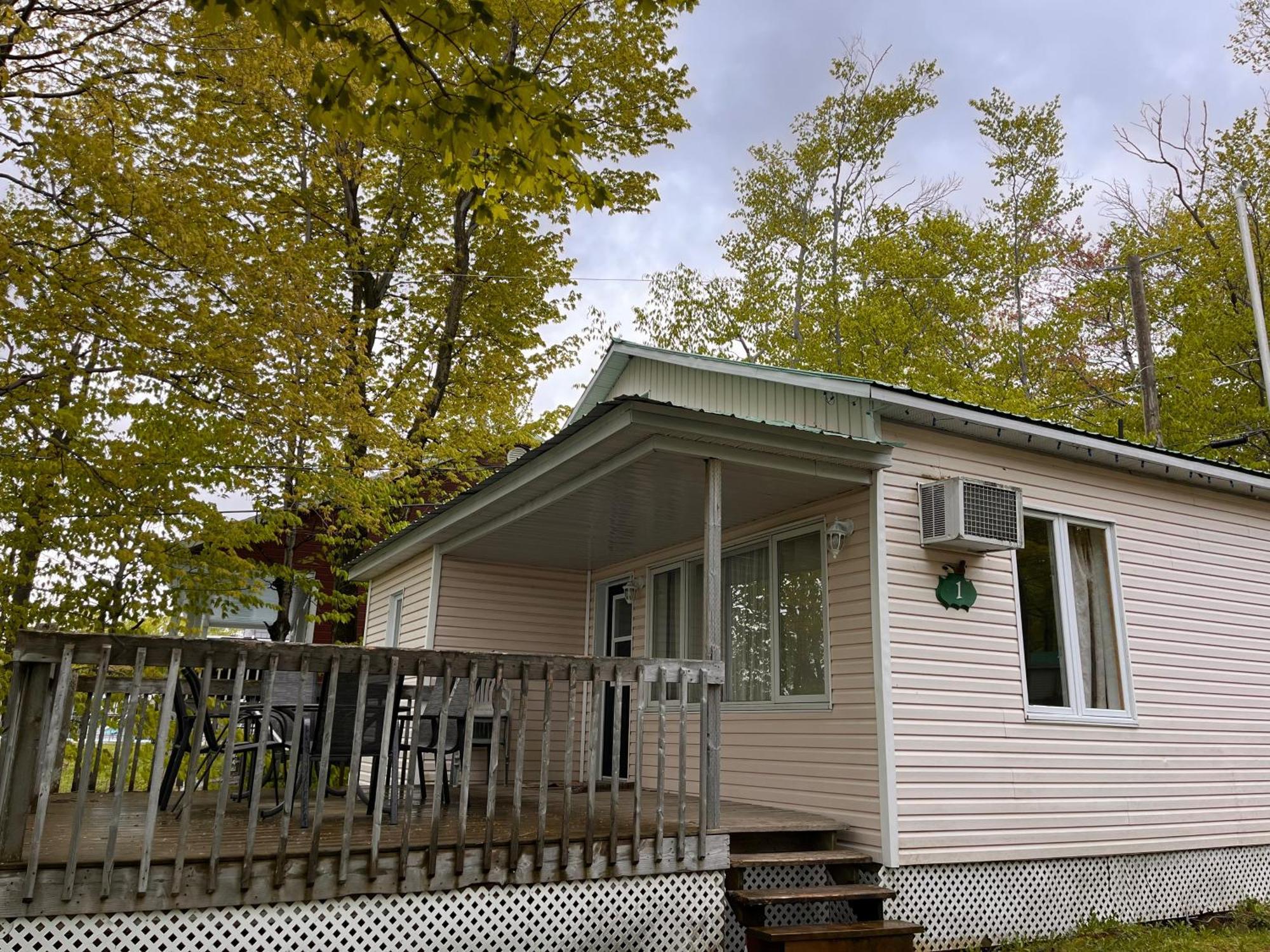 Camping Chalets Lac St-Augustin Ciudad de Quebec Exterior foto